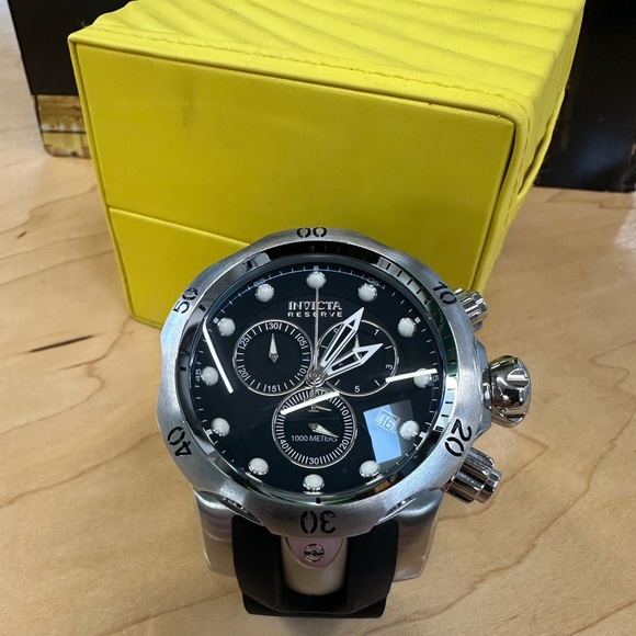 Invicta Men’s 6110 Reserve Quartz Chronograph Watch - Black Rubber Strap - Picture 9 of 15